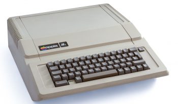 Apple IIe computer