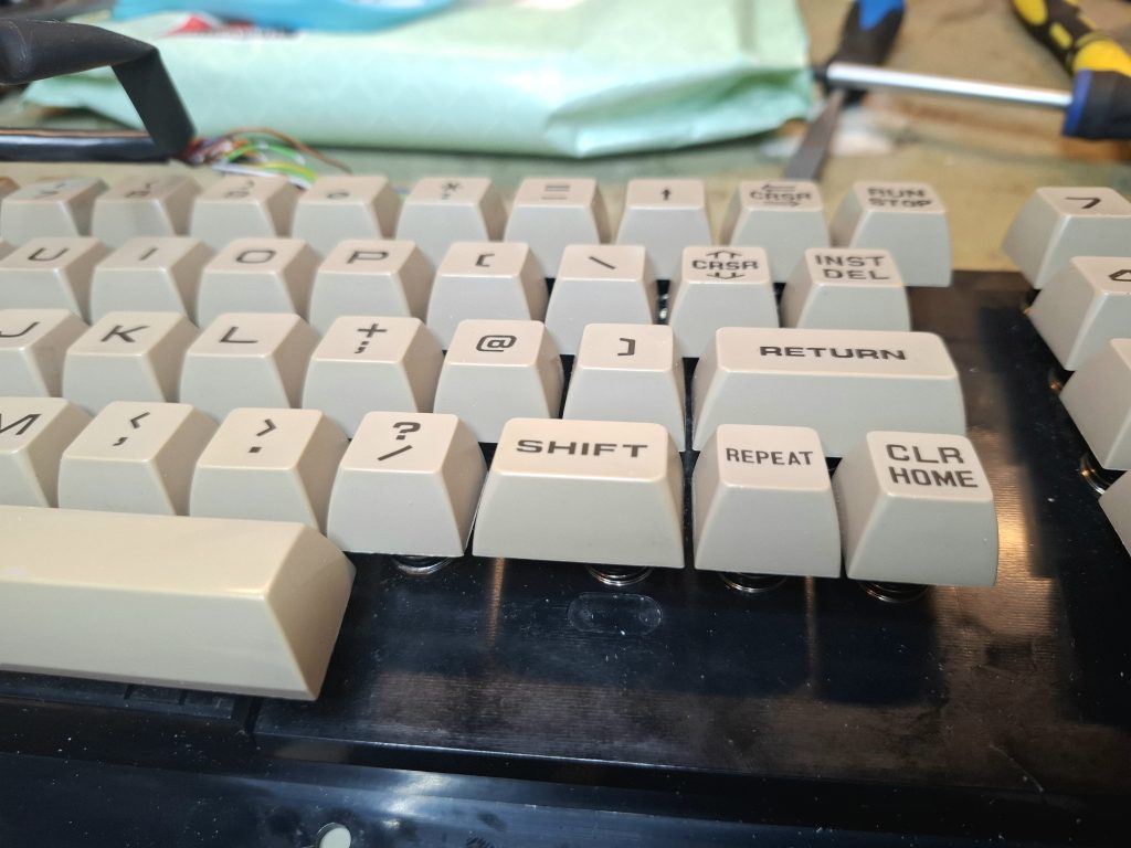 CBM 8296 keyboard -  repair